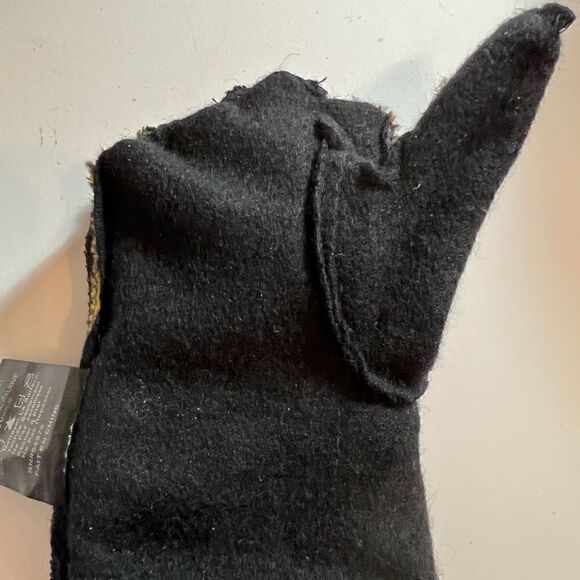 Vintage Gloves   - Picture 7 of 11